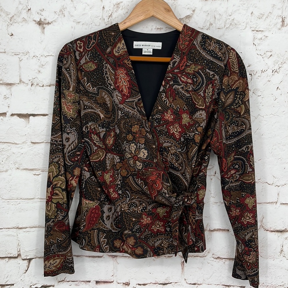 ✨VINTAGE✨David Warren Paisley Wrap Top, Size 6